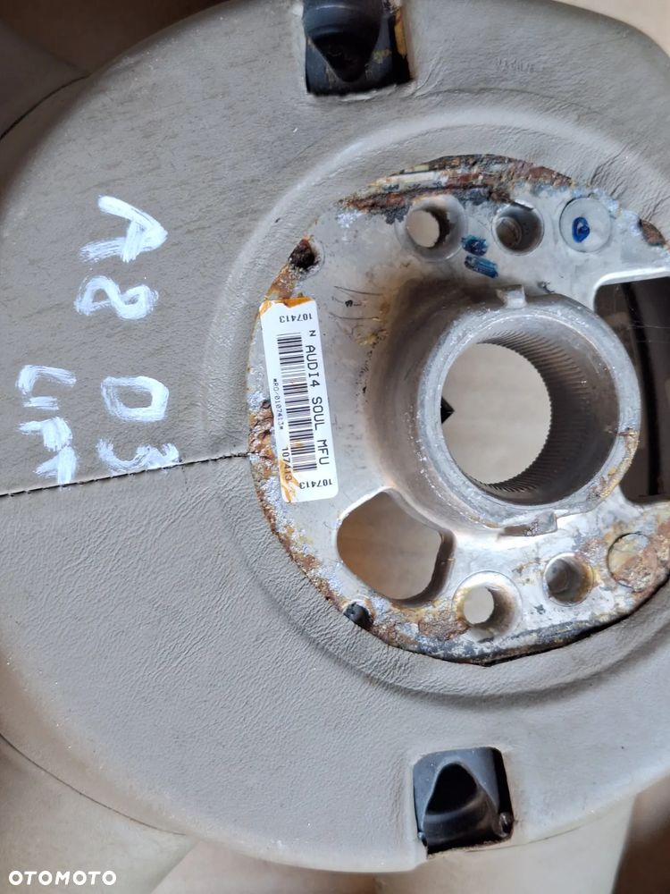 KIEROWNICA MULTIFUNKCYJNA DREWNO AUDI A8 D3 - 7