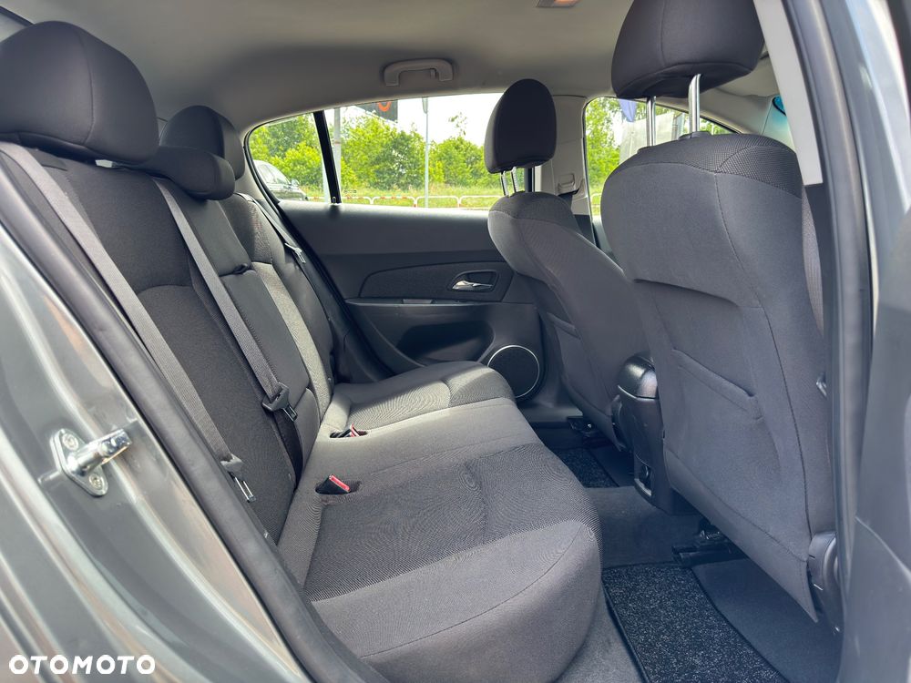 Chevrolet Cruze 1.6 LT+ - 28