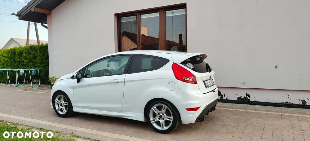 Ford Fiesta 1.6 Ti-VCT Sport - 12