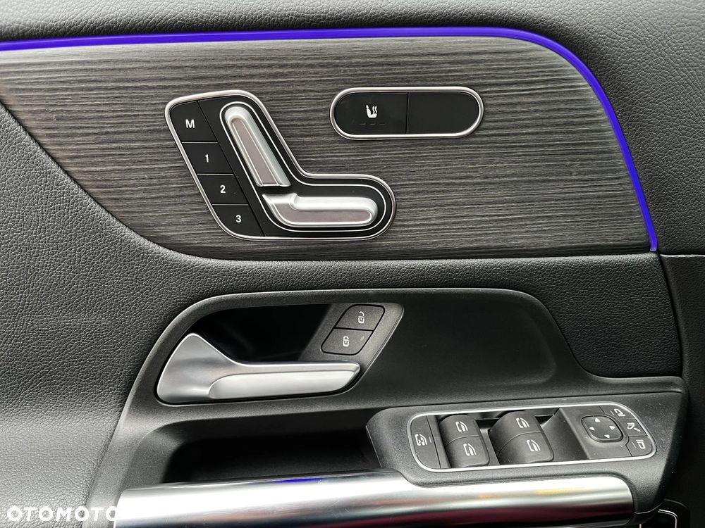 Mercedes-Benz GLA 250 4-Matic - 10