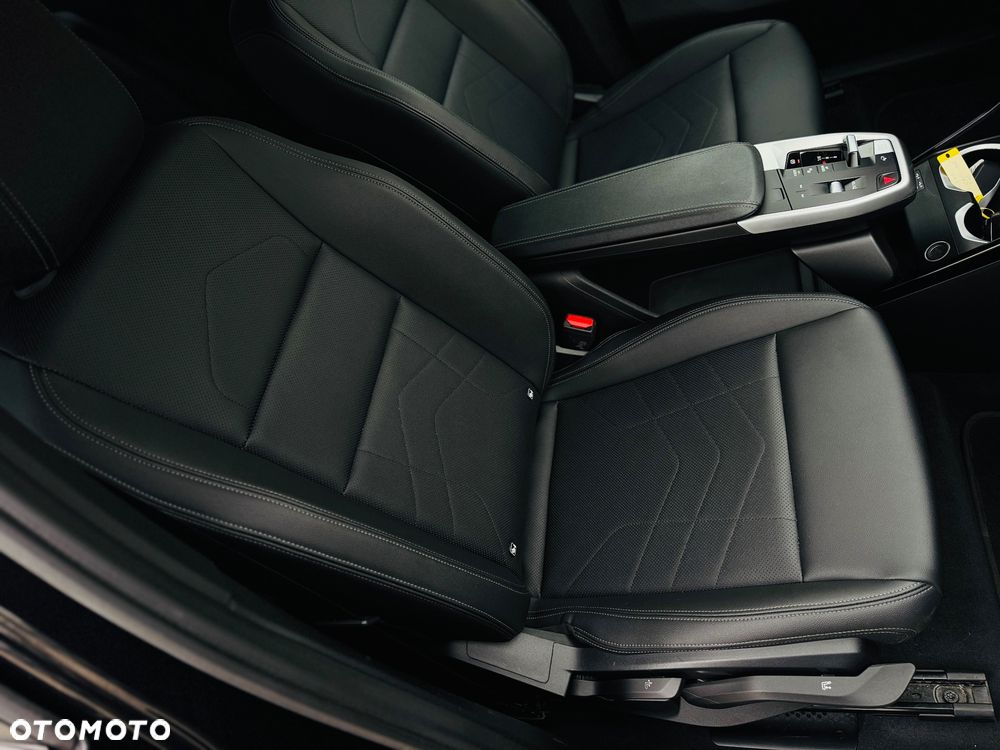 BMW X1 sDrive18d Sport Line - 17