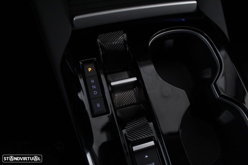 Citroën C5 X 1.6 Hybrid Shine Pack e-EAT8 - 32