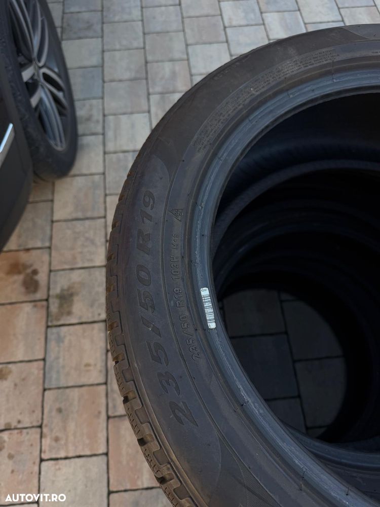 Volkswagen Tiguan - 21