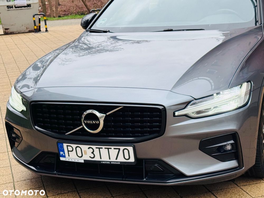 Volvo V60 D4 AWD R-Design - 4