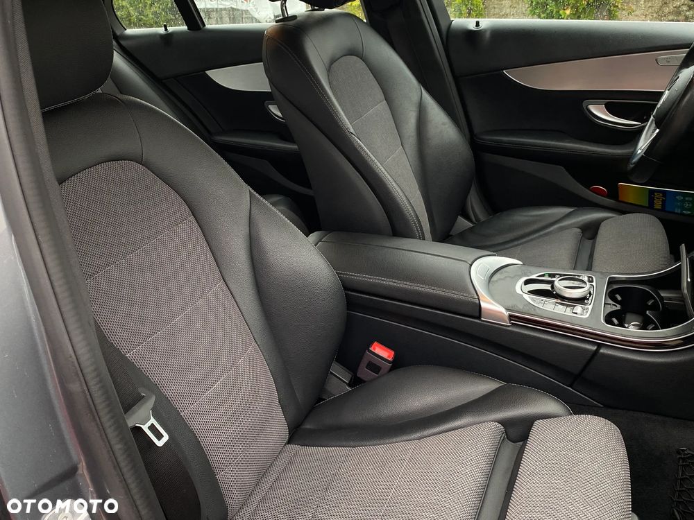 Mercedes-Benz Klasa C 300 d T 9G-TRONIC Avantgarde - 9