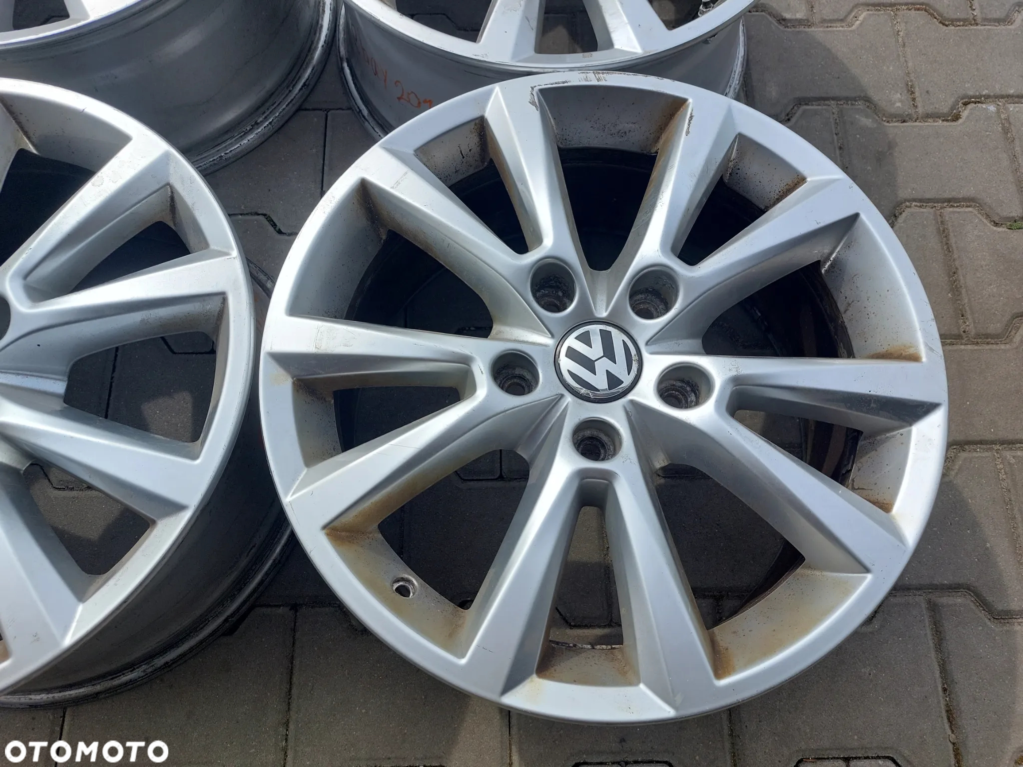 VW TOUAREG II CAYENNE FELGI ALUMINIOWE R18 8J ET53 5X130 PROSTE ! ORYGINAŁ - 3