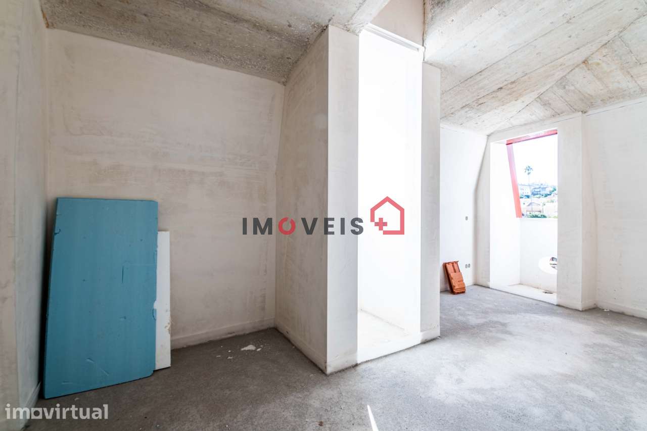 Apartamento T2 Duplex - centro histórico de Leiria - Grande imagem: 5/16
