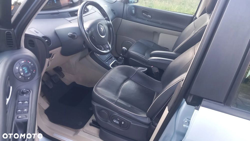 Renault Espace 2.0 Initiale - 12