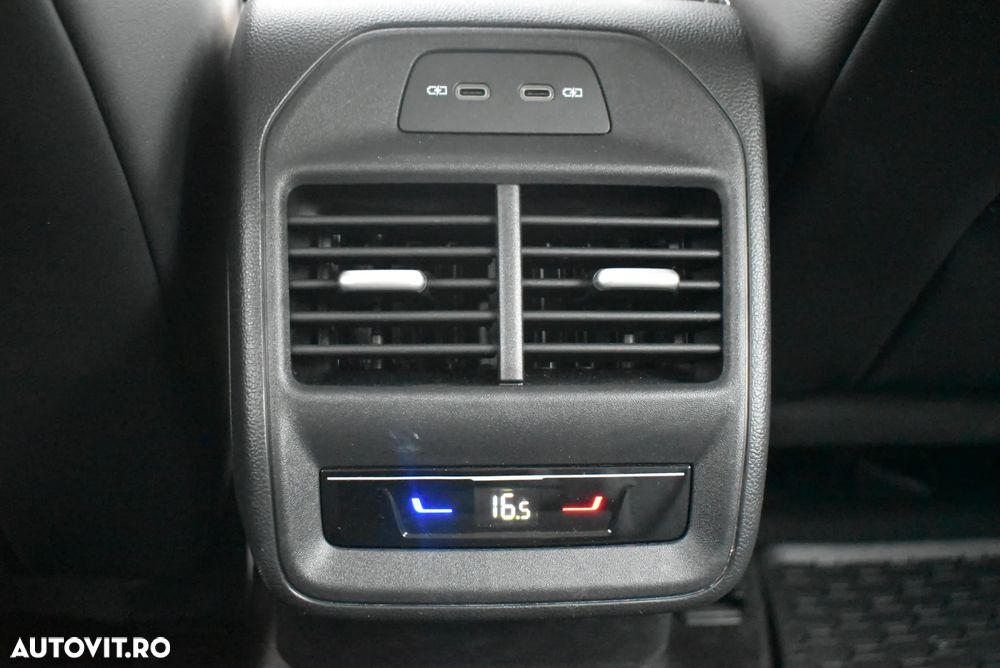 Volkswagen Passat 1.5 eTSI DSG MHEV Business - 27