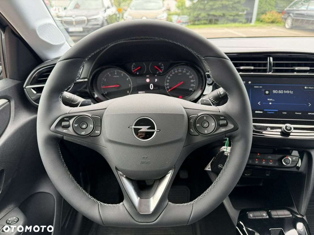 Opel Corsa 1.2 T Edition S&S - 11