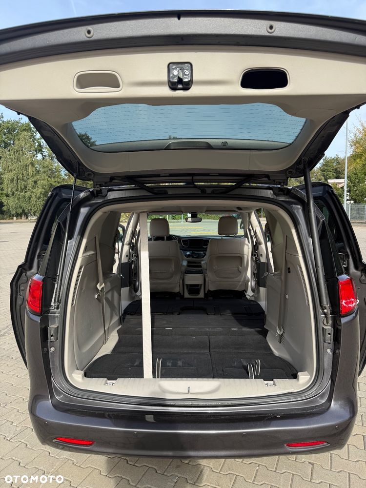 Chrysler Voyager - 21