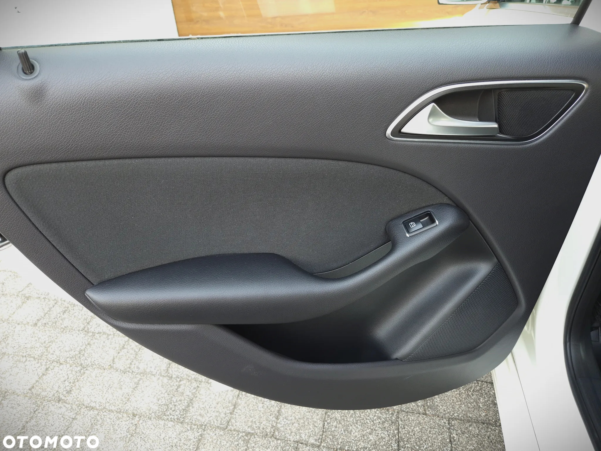 Mercedes-Benz Klasa B 200 BlueEFFICIENCY Edition 1 - 27