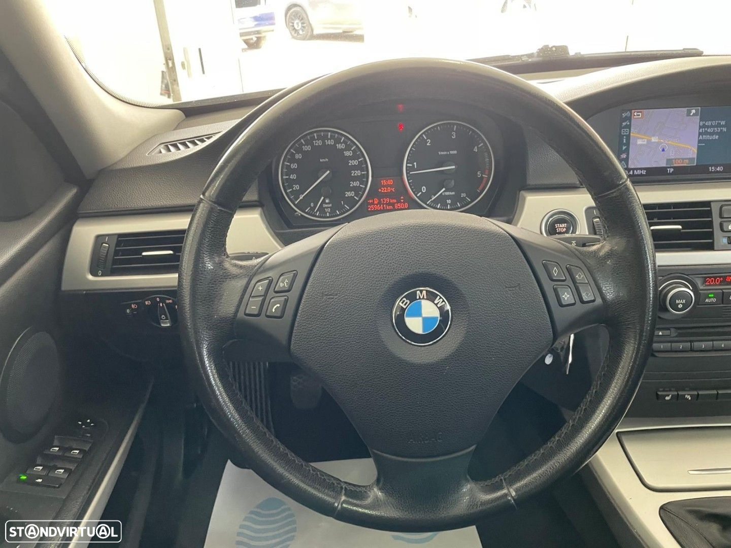 BMW 320 d EfficientDynamics Navigation - 35