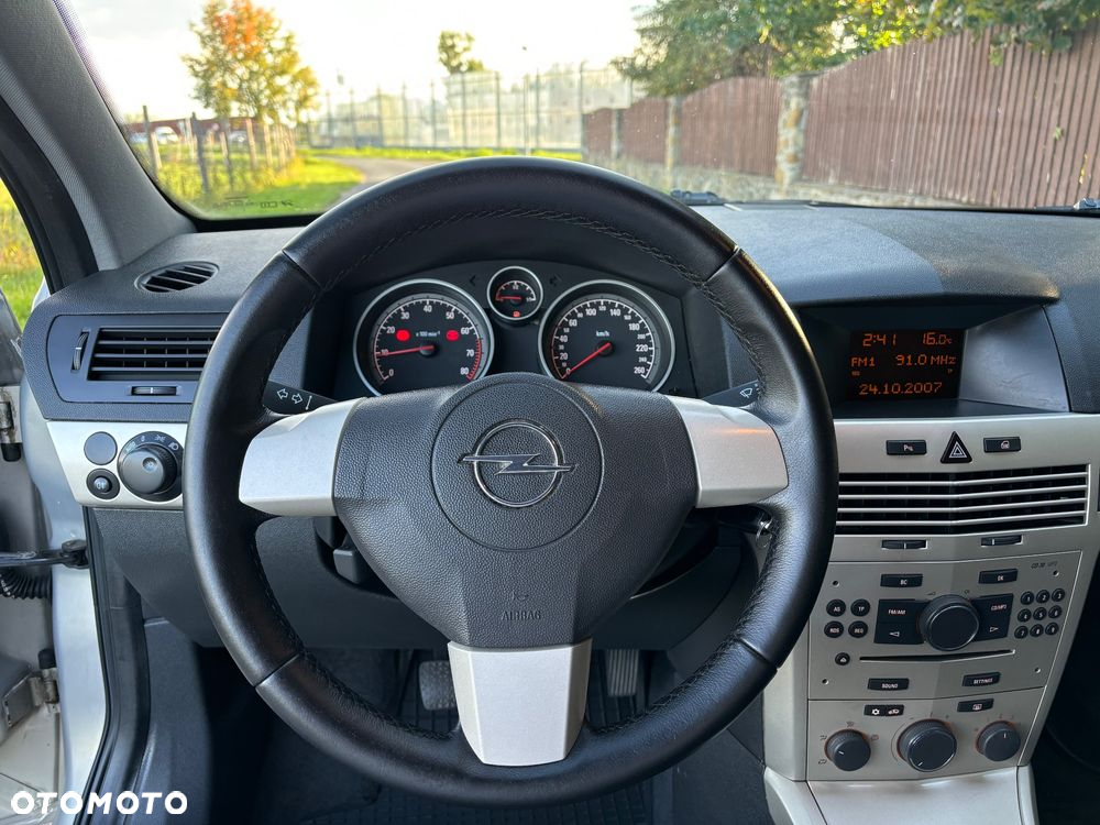 Opel Astra GTC 1.4 Edition - 23