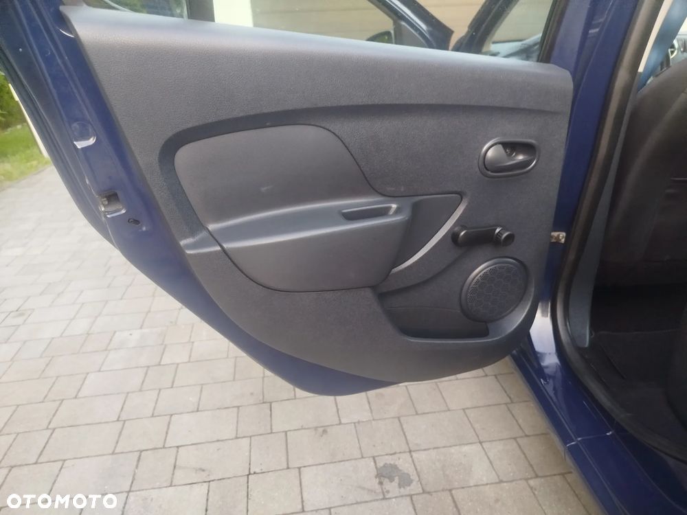 Dacia Sandero 1.2 16V 75 Laureate - 16