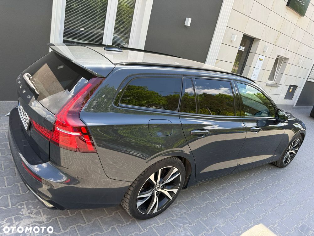 Volvo V60 T4 R-Design - 6