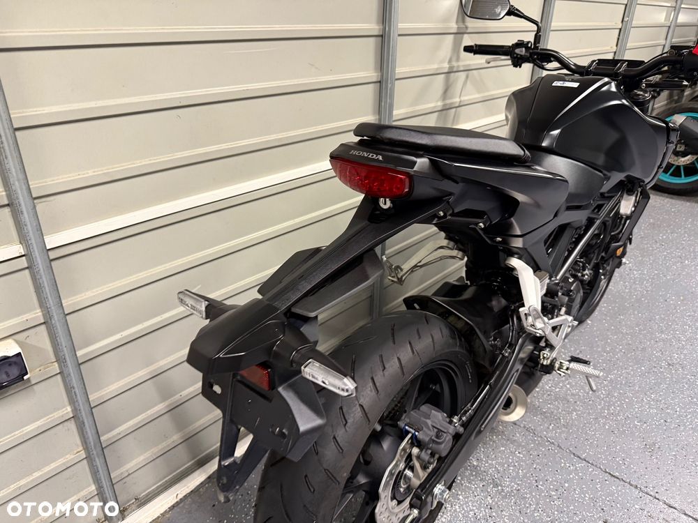 Honda CB - 4