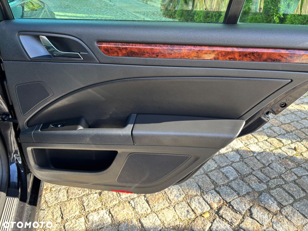 Skoda Superb 2.0 TDI DSG Elegance - 21