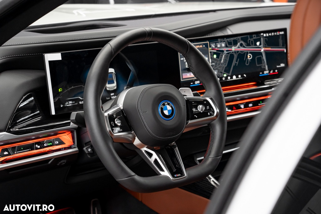 BMW Seria 7 750e xDrive AT PHEV - 32