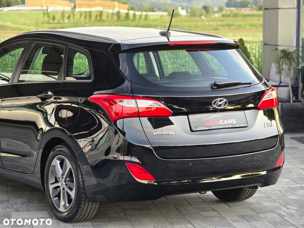 Hyundai i30 Kombi 1.6 GDi DCT Premium - 17