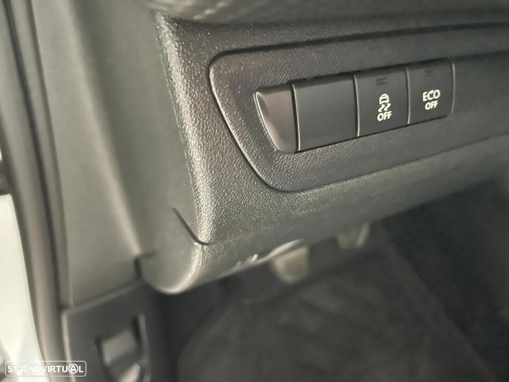 Peugeot 2008 1.6 e-HDi Active - 14