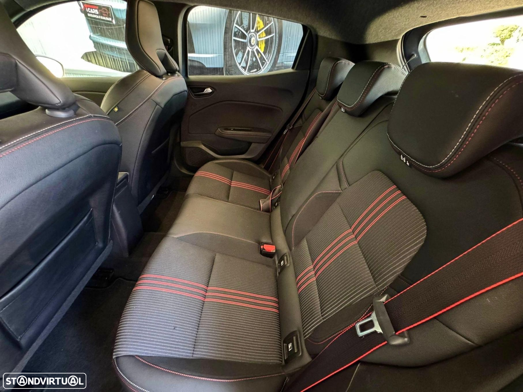 Renault Clio 1.0 TCe RS Line - 25