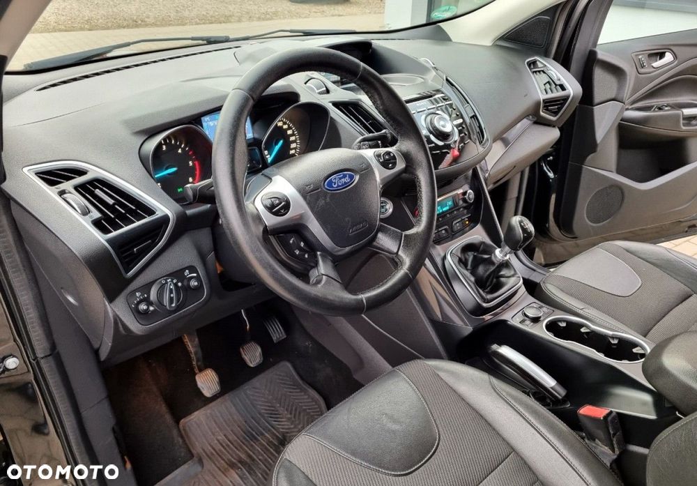 Ford Kuga - 21