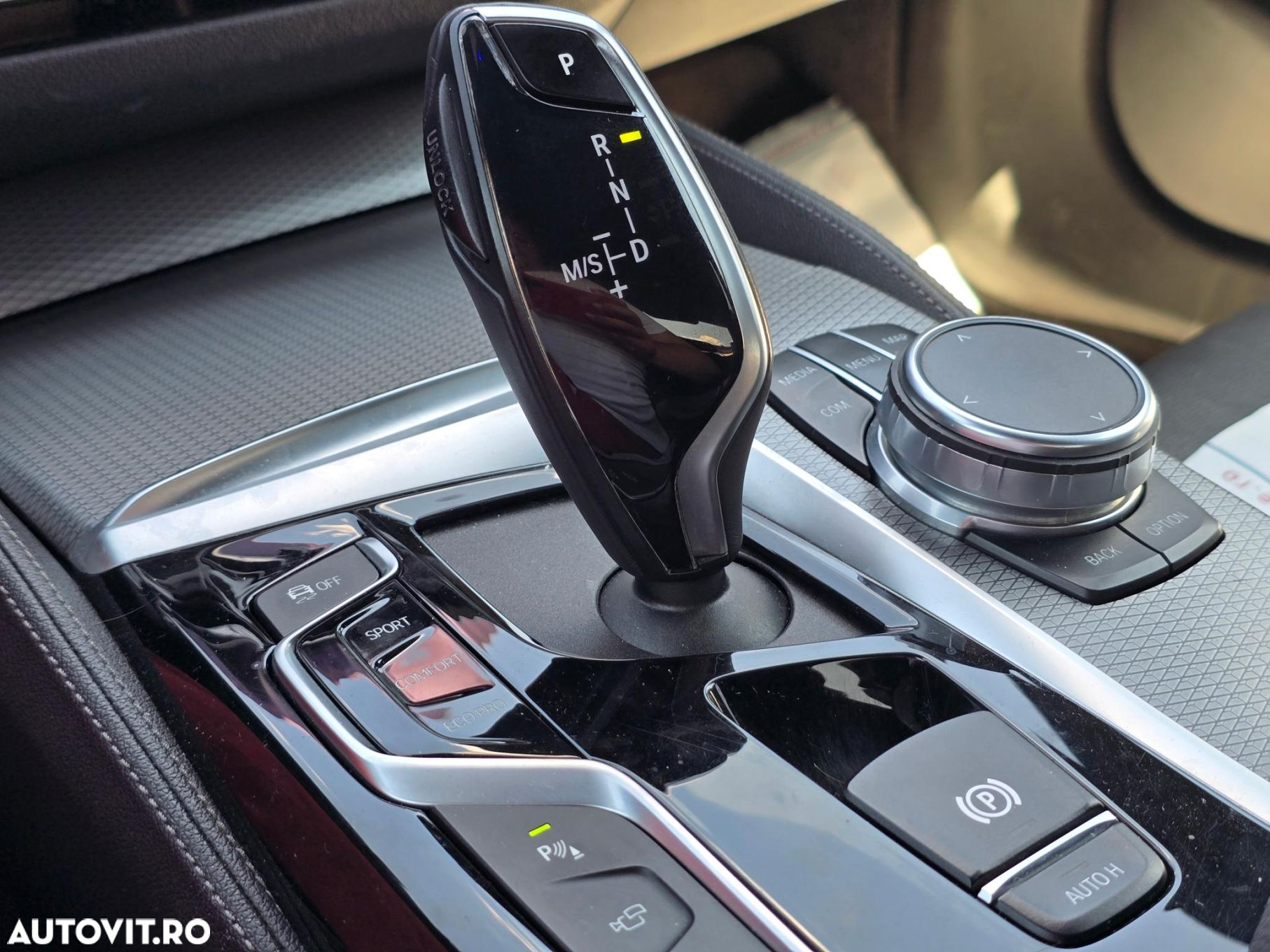 BMW Seria 5 520d xDrive AT - 19
