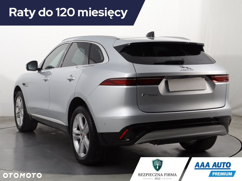 Jaguar F-Pace - 5