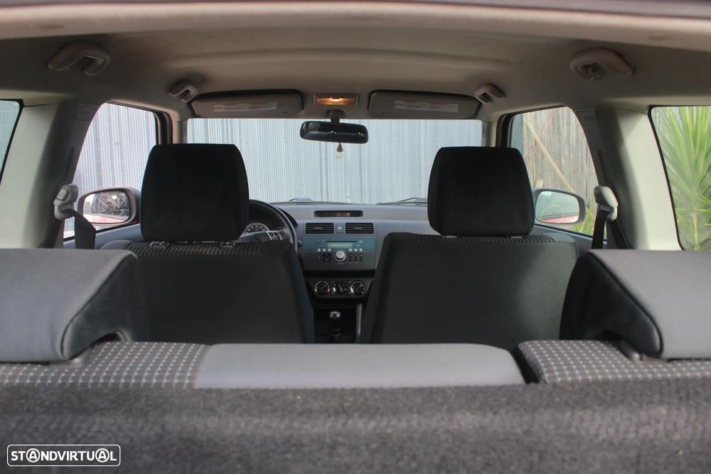 Suzuki Swift 1.3 16V Sport Plus - 21