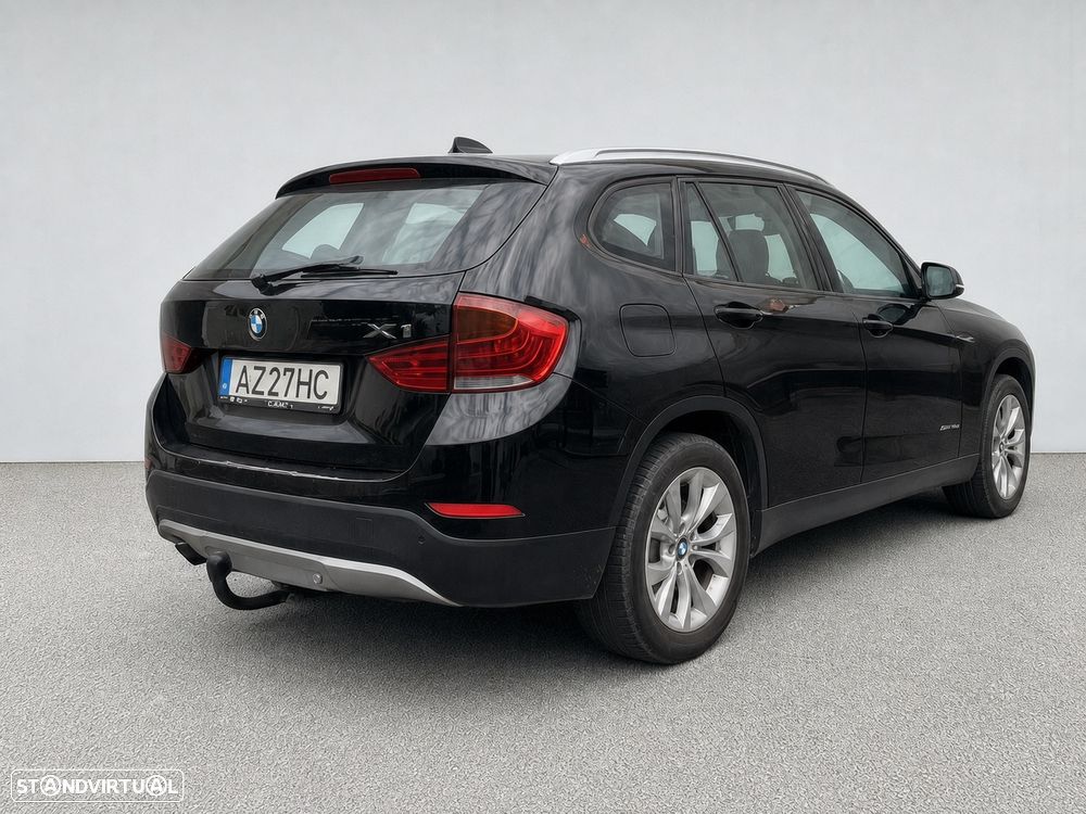 BMW X1 18 d sDrive xLine - 2