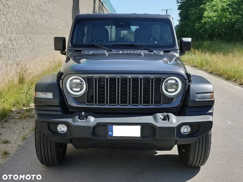 Jeep Wrangler Unlimited GME 2.0 Turbo Sahara - 2