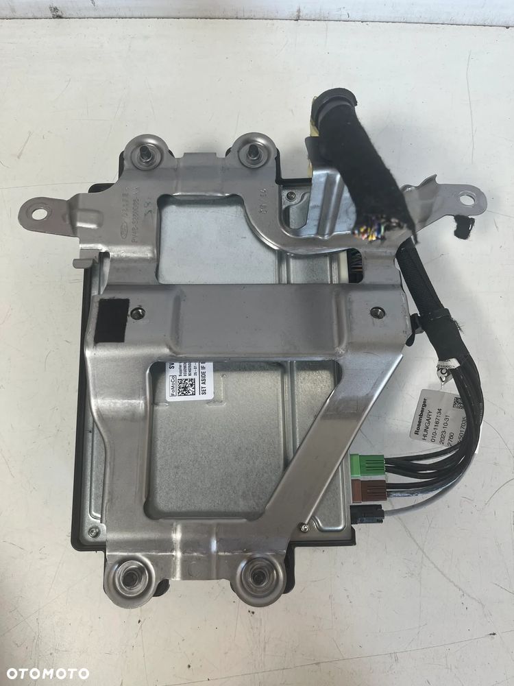 Wzmacniacz Ford Kuga 2024r  SV4T14G647EDC - 2