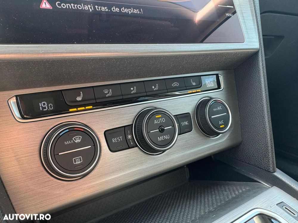 Volkswagen Passat 2.0 TDI DSG Advance - 25