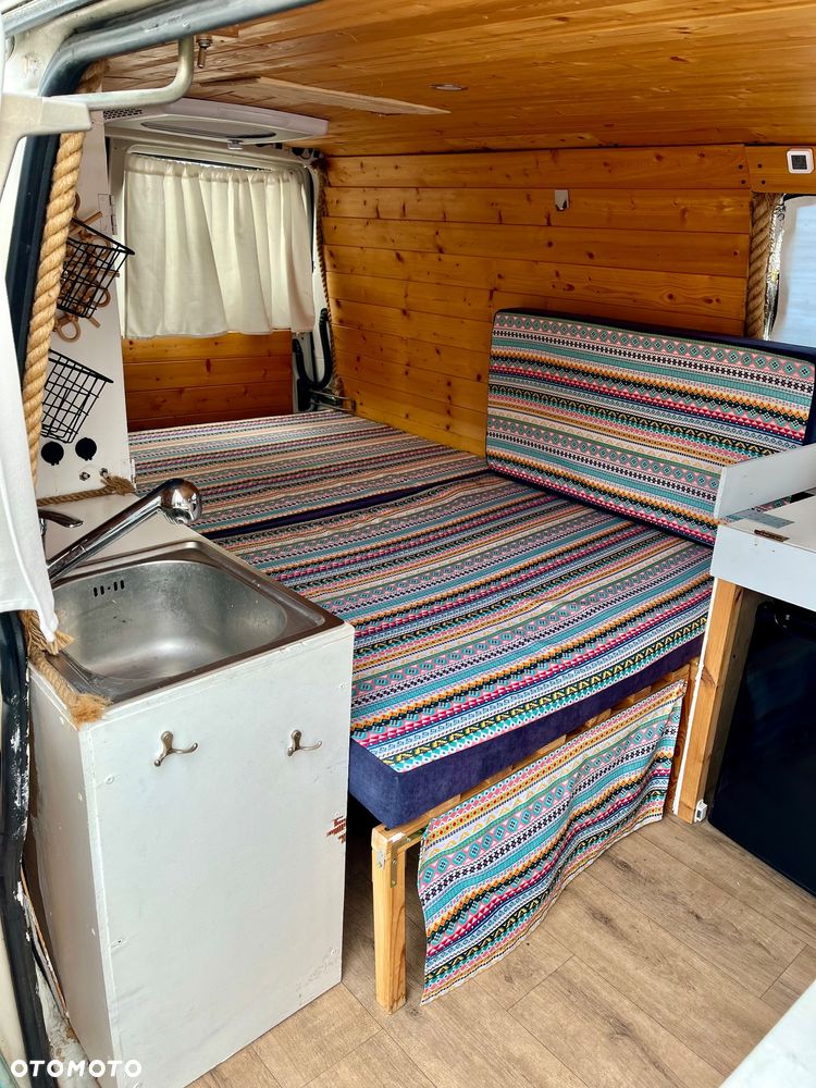 Volkswagen Transporter - 6