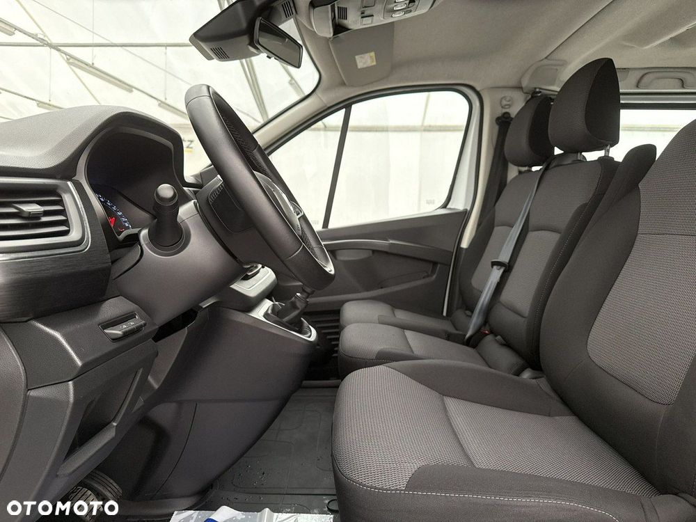 Renault Trafic - 13