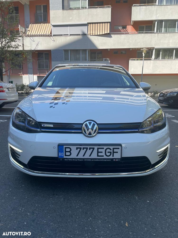 Volkswagen e-Golf - 11