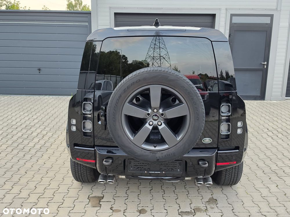Land Rover Defender - 4