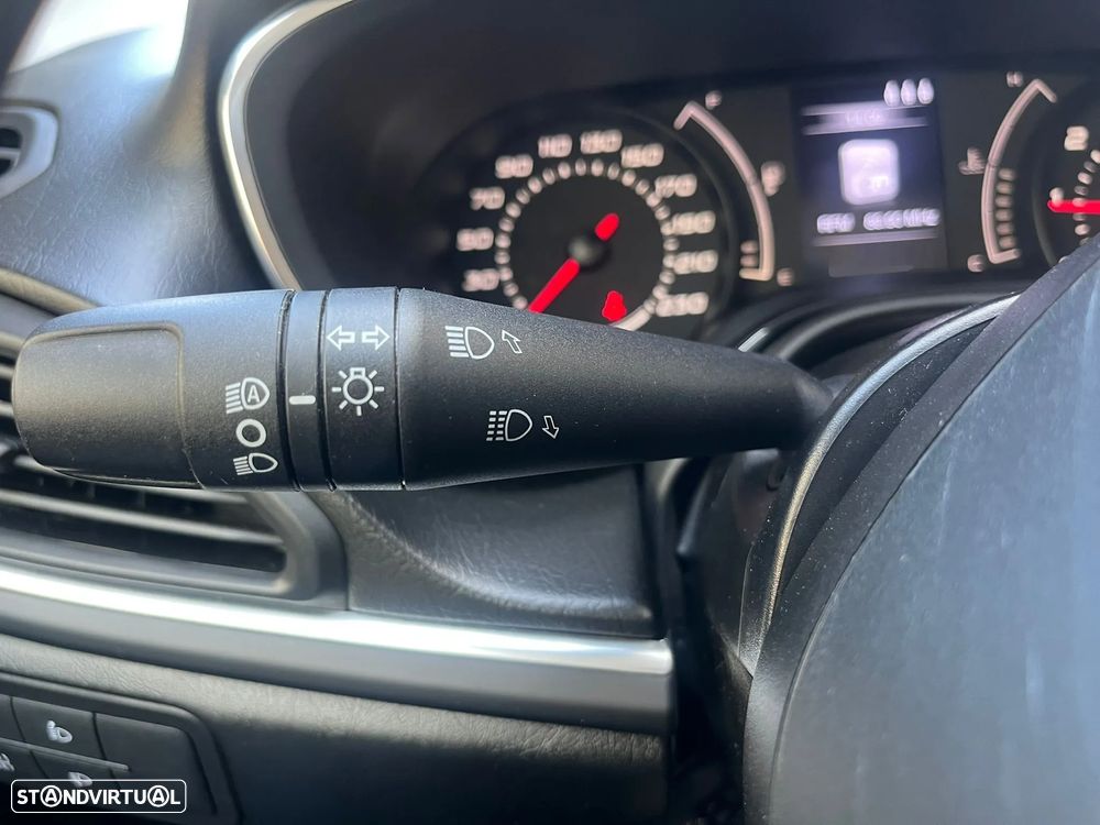 Fiat Tipo Station Wagon 1.3 M-Jet Lounge - 27