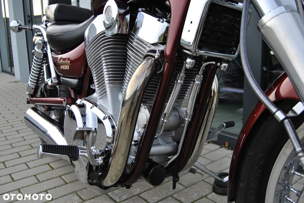 Suzuki Intruder - 37