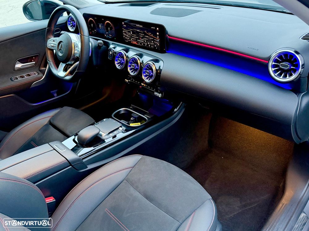 Mercedes-Benz A 250 Limousine e 8G-DCT AMG Line - 13