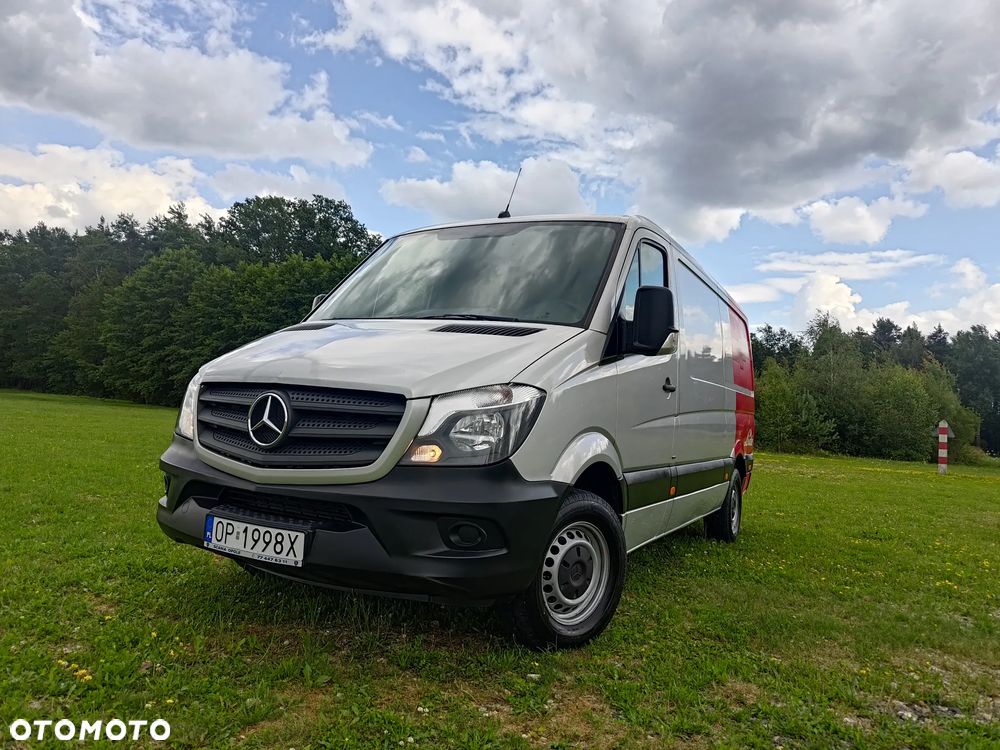 Mercedes-Benz Sprinter - 1
