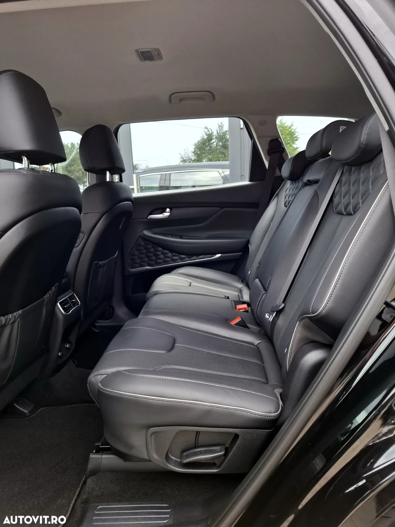 Hyundai Santa Fe Plug-in Hybrid 1.6 l 265 CP 4WD 6AT Luxury - 8