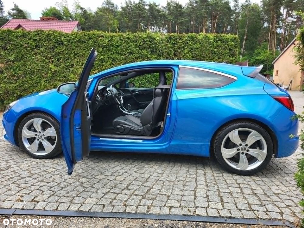 Opel Astra OPC - 2