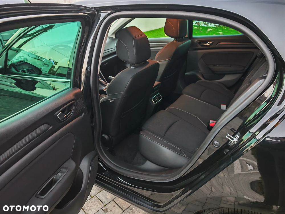 Renault Megane TCe 140 GPF LIMITED - 14