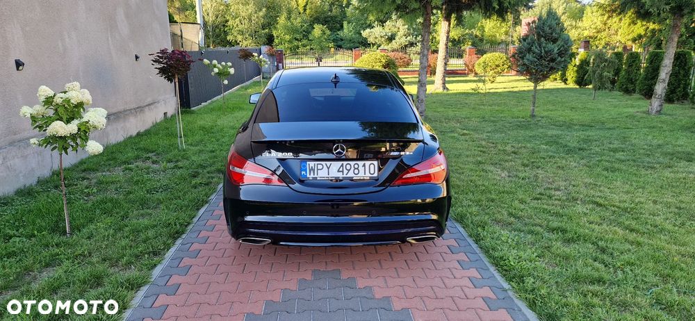 Mercedes-Benz CLA 200 7G-DCT AMG Line - 6