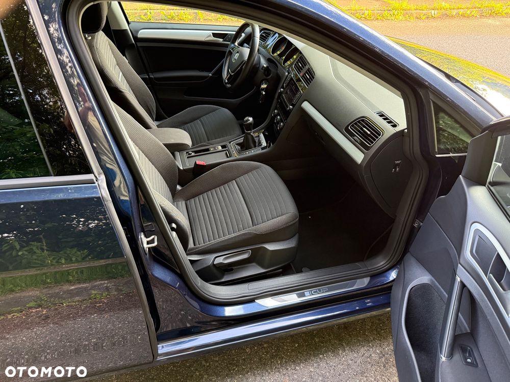 Volkswagen Golf 2.0 BlueTDI Cup - 29