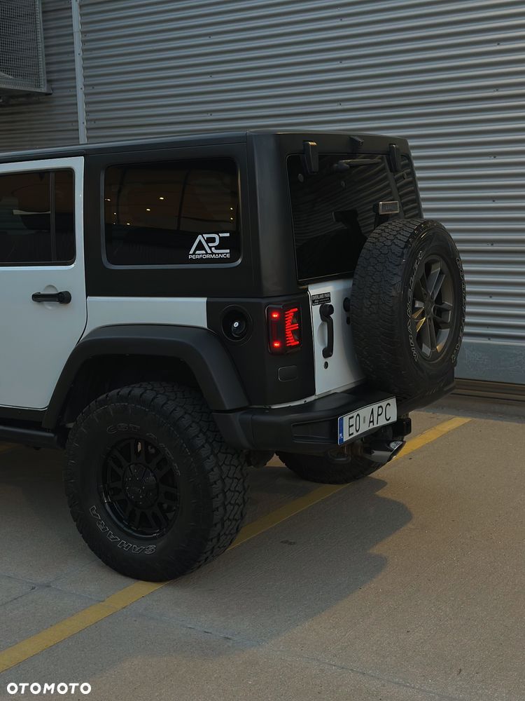 Jeep Wrangler 3.6 Unlim 75th Anniv - 38