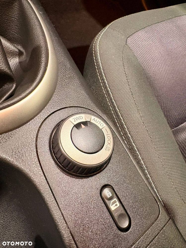 Nissan Qashqai - 25