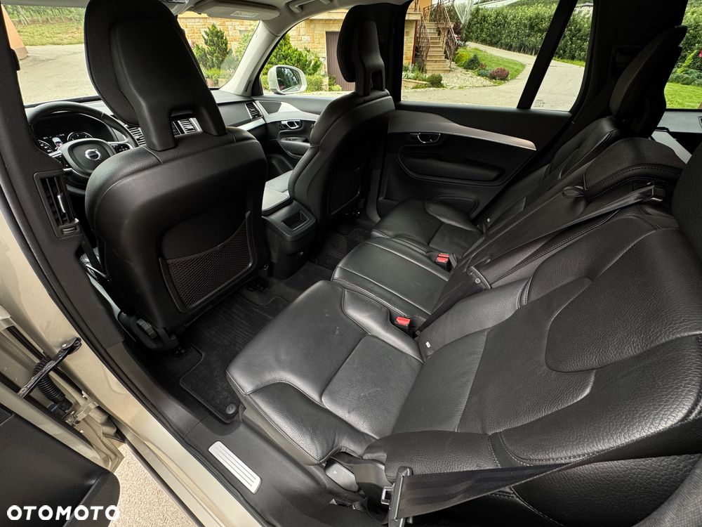 Volvo XC 90 D5 AWD Kinetic - 21